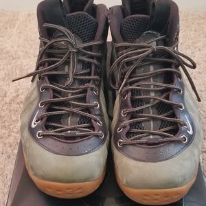 Nike Men’s Olive Green Foamposite with Gum Outsole